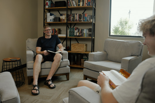 Portrait image of Mike & Kelli Anderson